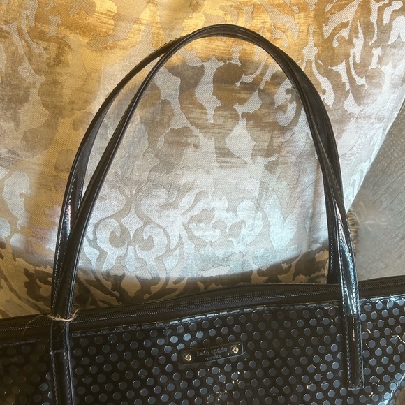 Timeless Kate Spade Black Patton Leather Embossed Dot Hand Bag. - Picture 8 of 8